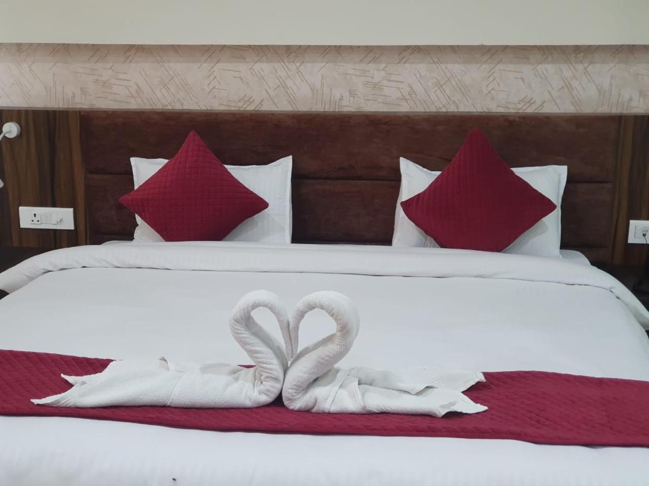 Akash Hotel Managed By Jk Hotels & Resorts Kathua Екстериор снимка